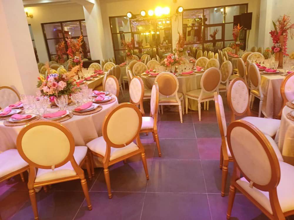 Cofe Hotel Yaounde Ngoại thất bức ảnh