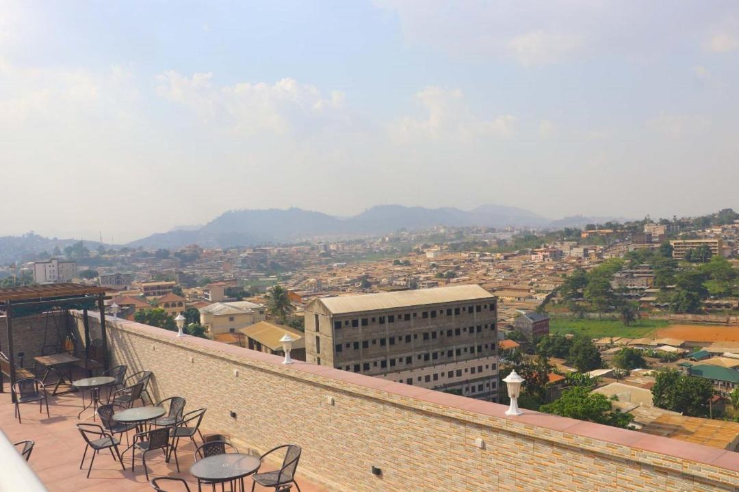 Cofe Hotel Yaounde Ngoại thất bức ảnh