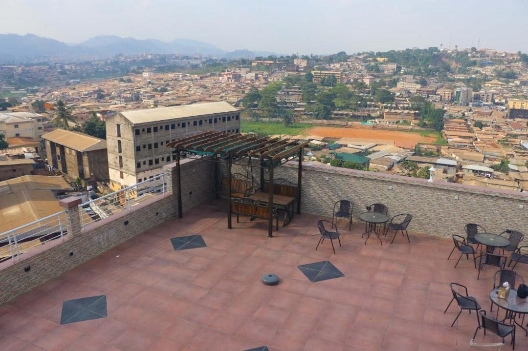 Cofe Hotel Yaounde Ngoại thất bức ảnh